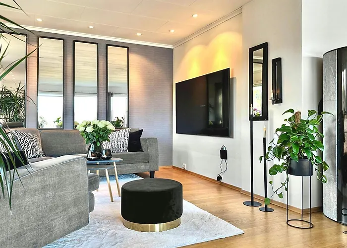 Stunning In With House Sea View Semesterbostad