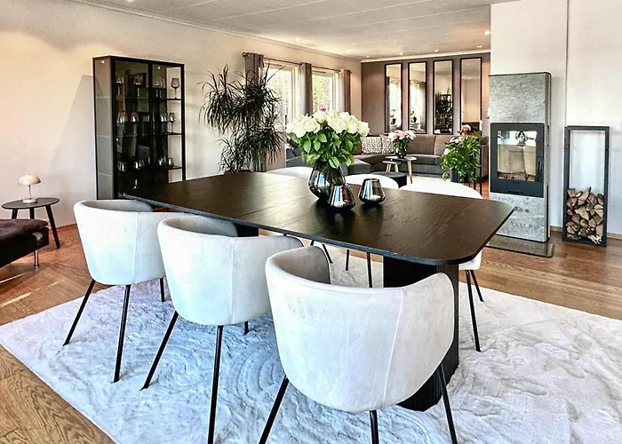 Stunning In With House Sea View